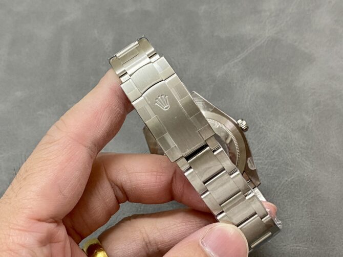 Rolex Oyster Perpetual 36 m126000 0009 Women's Watch