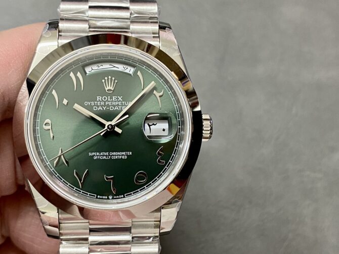 Replica Rolex Day-Date 40mm Arabic Platinum Olive Dial 228206