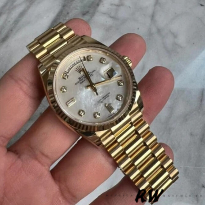 Replica Rolex Day-Date 118208 Mother of Pearl Diamond Dial 36mm Unisex Watch