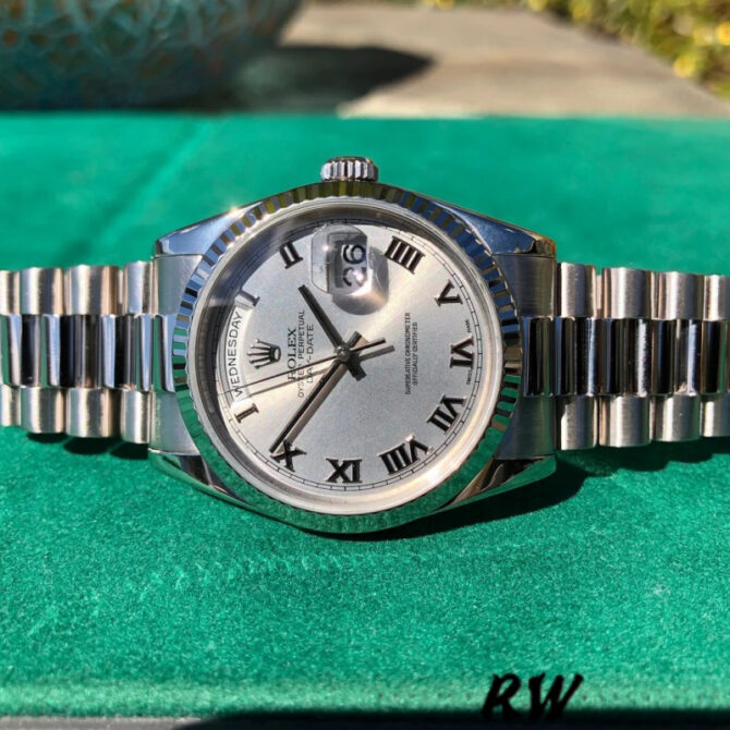Replica Rolex Day-Date 118338 Yellow gold Silver dial 36mm Unisex Watch