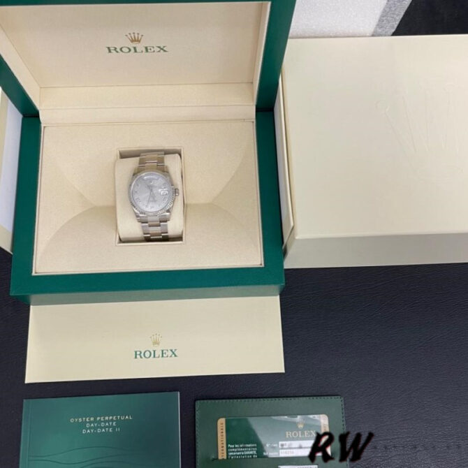 Replica Rolex Day-Date 118338 Yellow gold Silver dial 36mm Unisex Watch