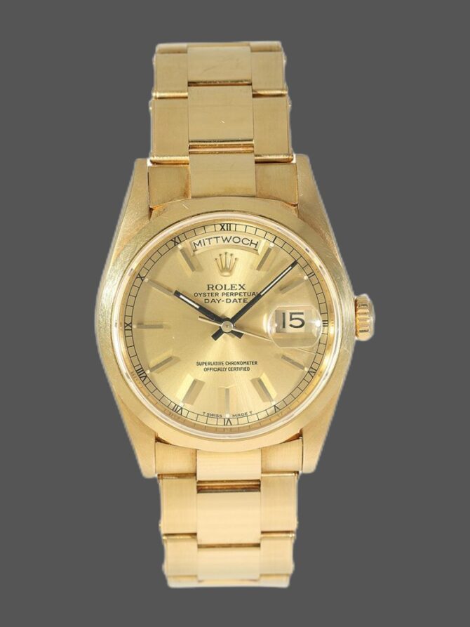 Replica Rolex Day-Date 118208 champagne dial with gold indexes 36mm Unisex Watch