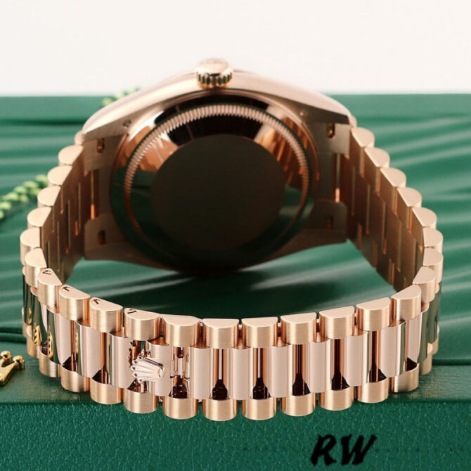 Replica Rolex Day-Date m128235 0009 Everose Gold Pink Rose Dial 36MM Unisex Watch