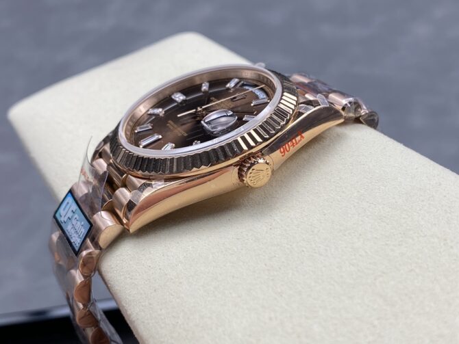 Replica Rolex Day Date 40 18kt Everose Gold Replica Rolex President Chocolate Dial m228235 0003