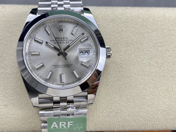 Rolex Datejust 41mm m126300 0004 Silver Stick DIal  Oystersteel Case Domed Bezel