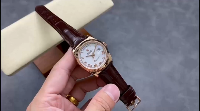 Replica Rolex Day Date 36 White Dial 118135 0064 Brown Leather Watch
