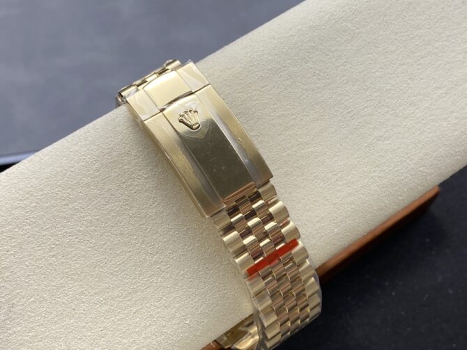 Rolex Sky Dweller 42 Yellow Gold GMT White Dial Jubilee Style M336938 0006 Men's Watch