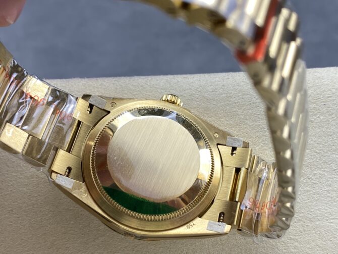 Replica Rolex Day-Date 128239 Blue Ombre Diamond Dial 36MM Unisex Watch