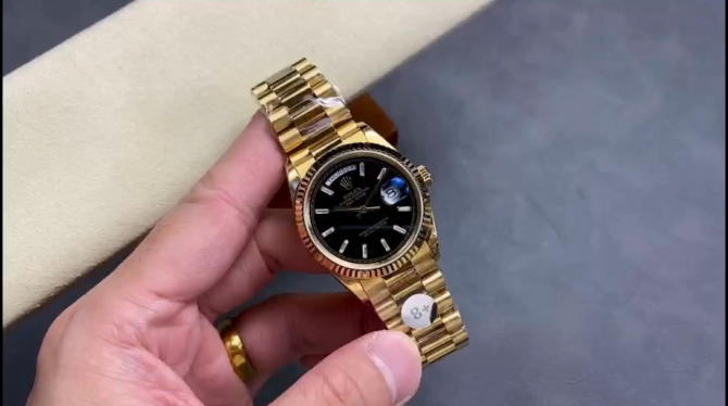 Replica Rolex Day-Date 228238 Black Diamond Dial Fluted Bezel 40mm Mens Watch