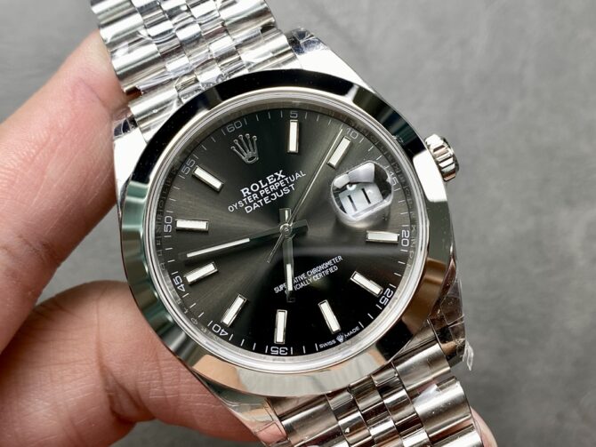 Rolex Datejust 41 41mm 126300 0012 Bright Black Index Dial