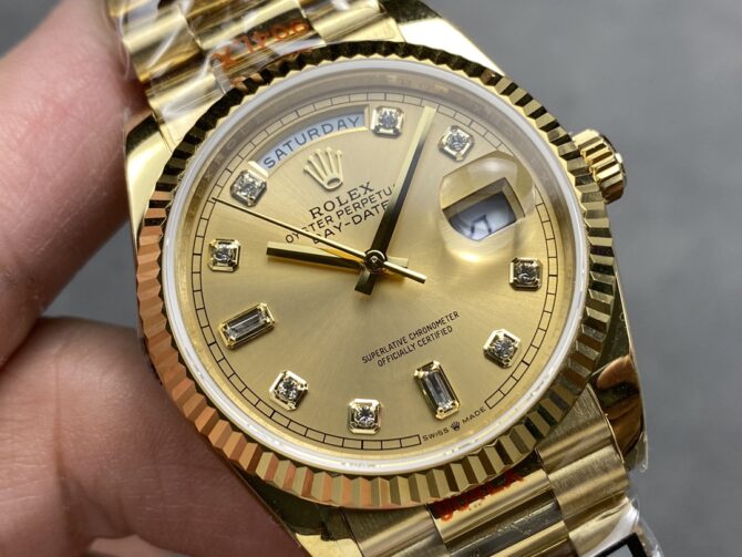 Replica Rolex Day-Date 128238 0008 Fluted Bezel Champagne Diamond Dial 36MM Unisex Watch