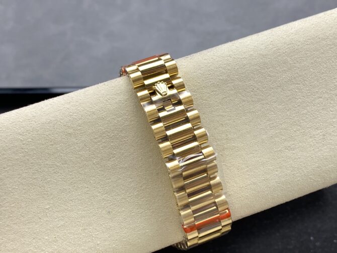 Replica Rolex Day-Date 128348RBR Green Ombre Diamond Dial Yellow Gold 36MM Unisex Watch
