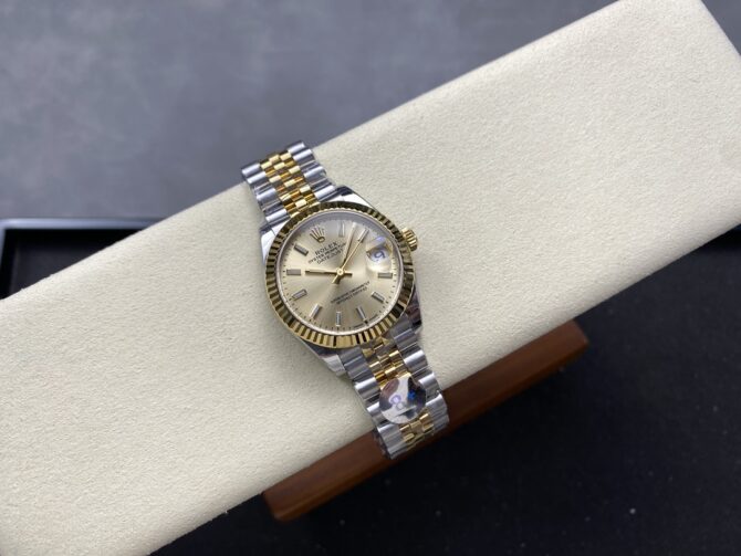 Rolex Datejust 36MM 126233 0015 Champagne Index Dial Fluted Bezel Unisex Replica Watch