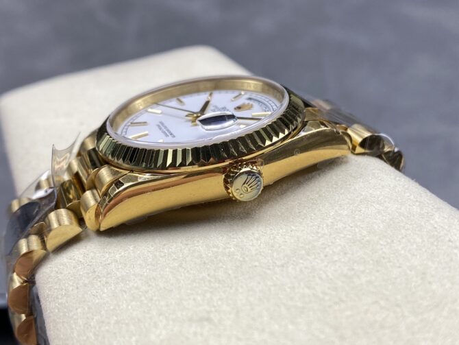 Replica Rolex Day-Date 128239 Blue Ombre Diamond Dial 36MM Unisex Watch