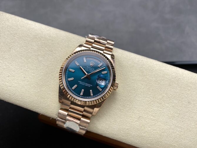 Replica Rolex Day Date Oyster 36 mm Everose Gold Blue Green Dial M128235 0085