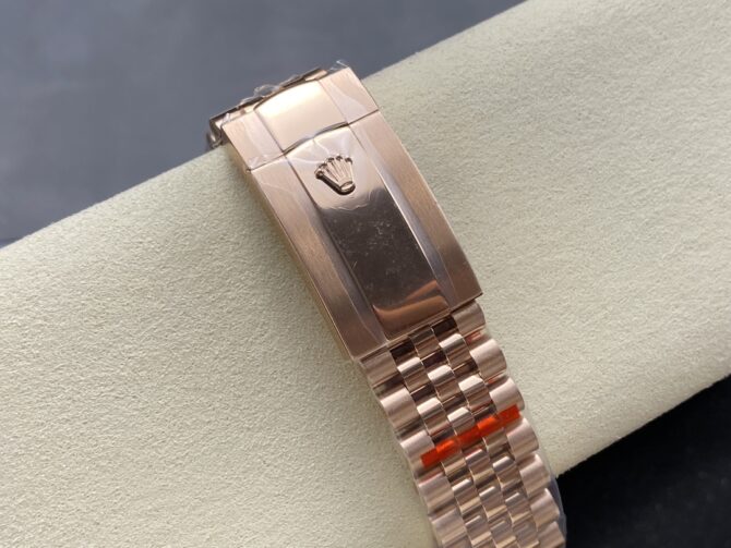 Rolex Sky Dweller 42 Everose Gold Chocolate Dial m336935 0006