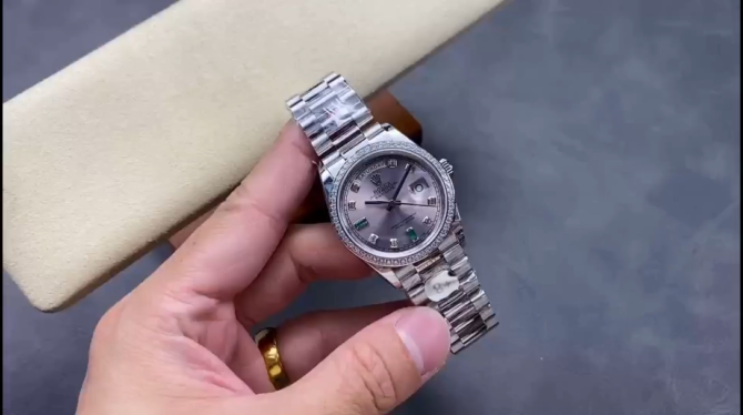 Replica Rolex Day-Date 118239 Rhodium Roman Dial 36mm Unisex Watch