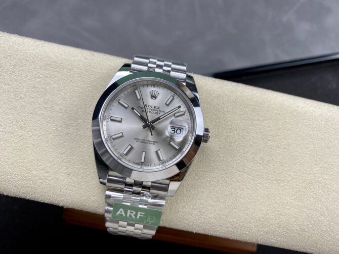 Rolex Datejust 41mm m126300 0004 Silver Stick DIal  Oystersteel Case Domed Bezel