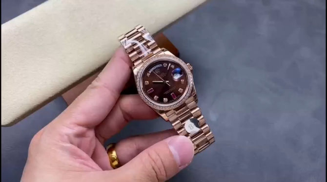 Replica Rolex Day-Date 118235 Rose Gold Chocolate Brown Dial 36mm Unisex Watch